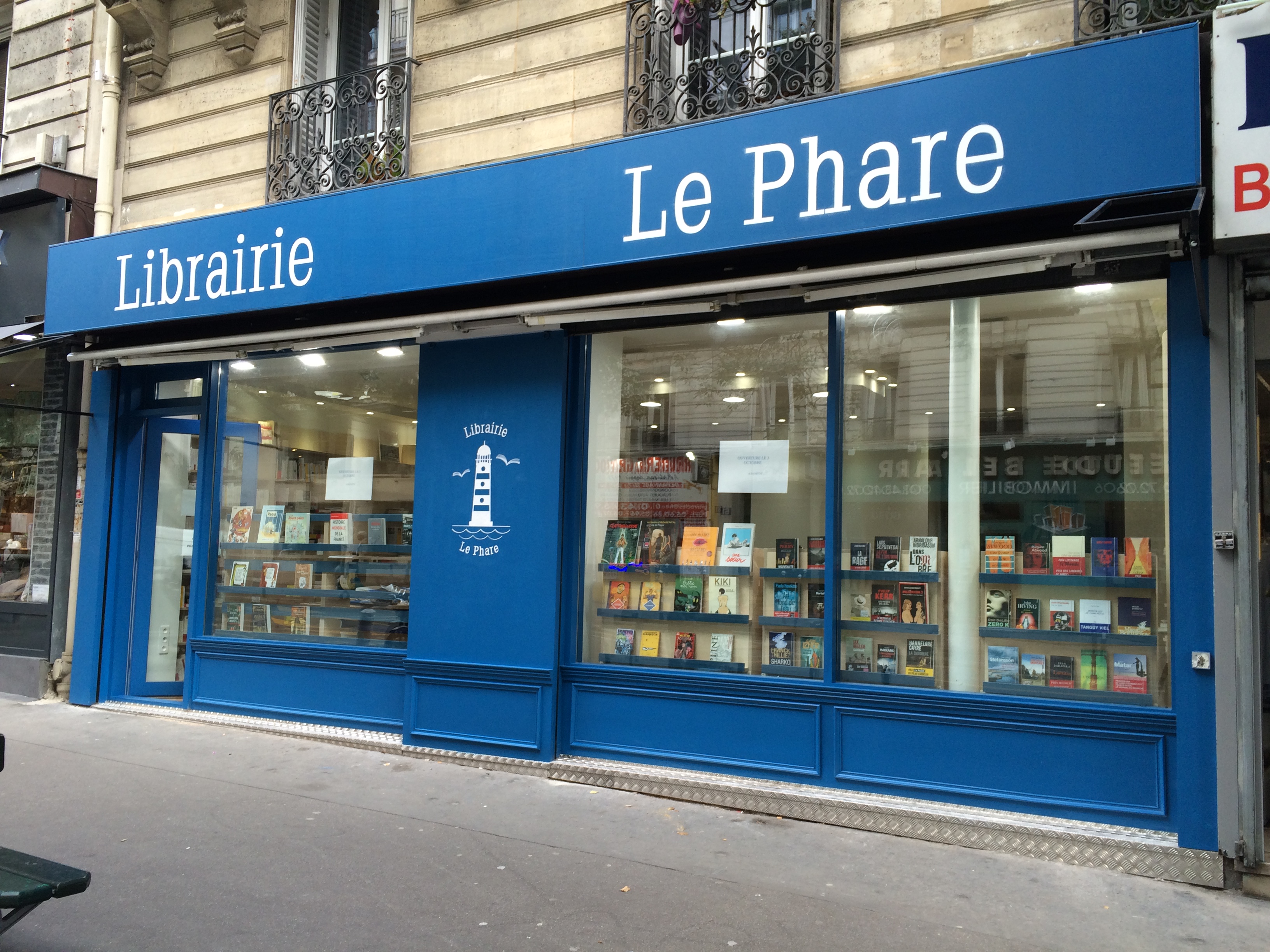fascade Librairie le Phare